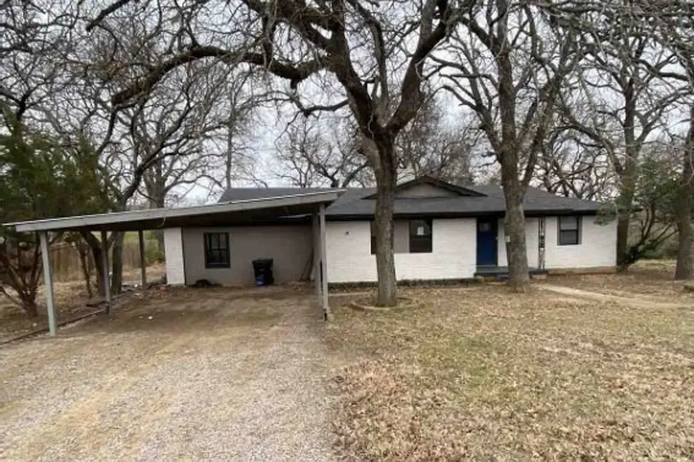 3688 N Oak Avenue, Mineral Wells, TX 76067 - #1