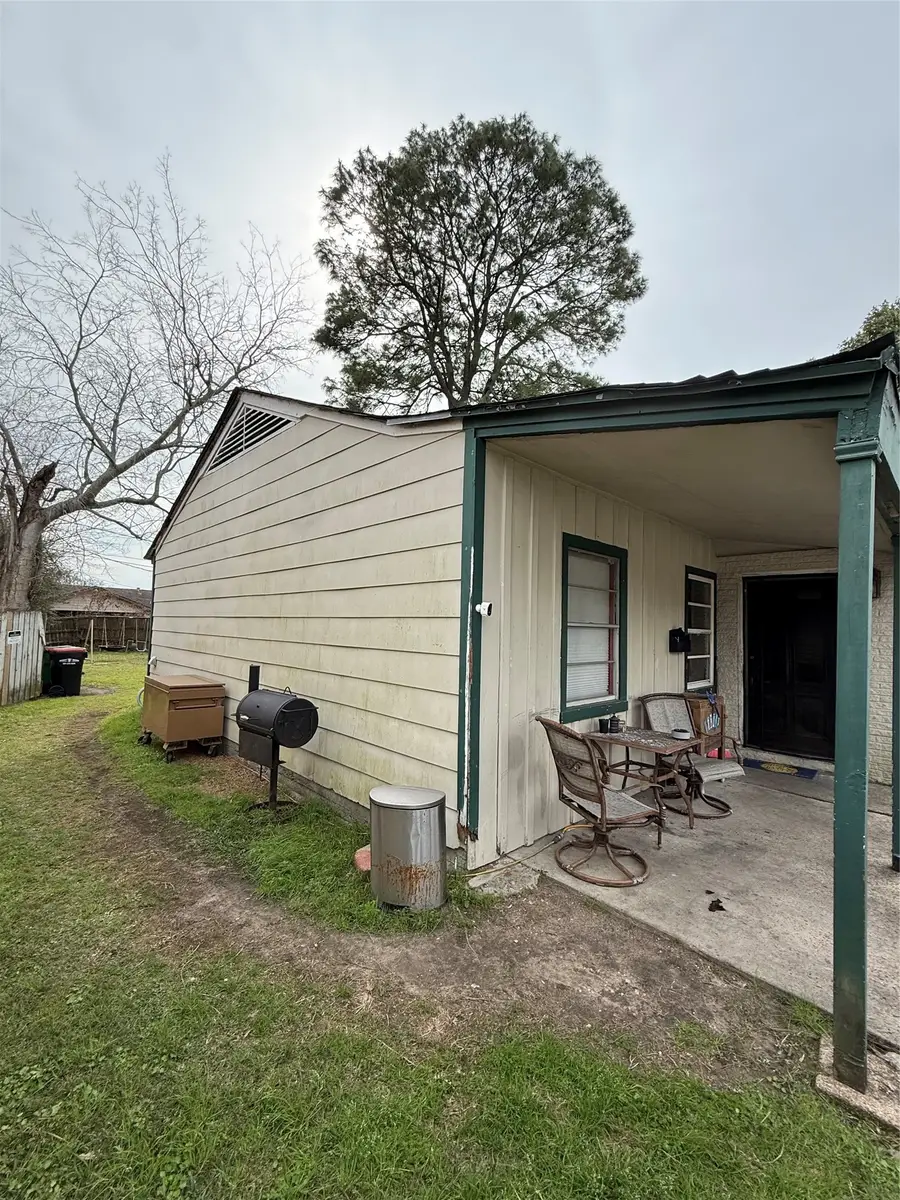 502 N Circle Drive, Baytown, TX 77520 - Image #3