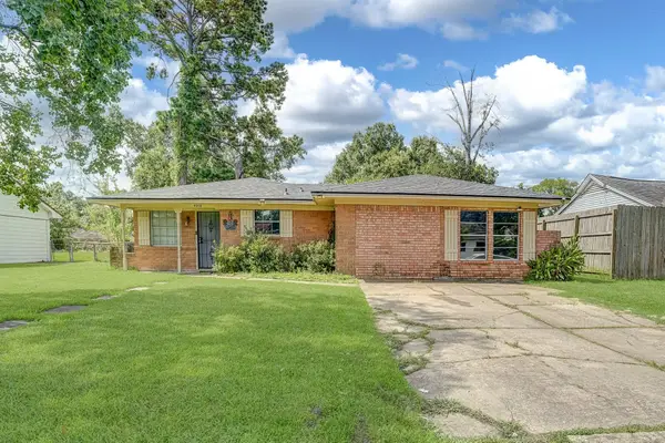 9318 Linda Vista Road, Houston, TX 77078