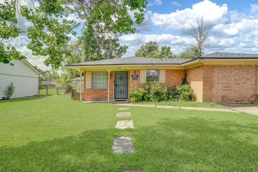 9318 Linda Vista Road, Houston, TX 77078 - #2