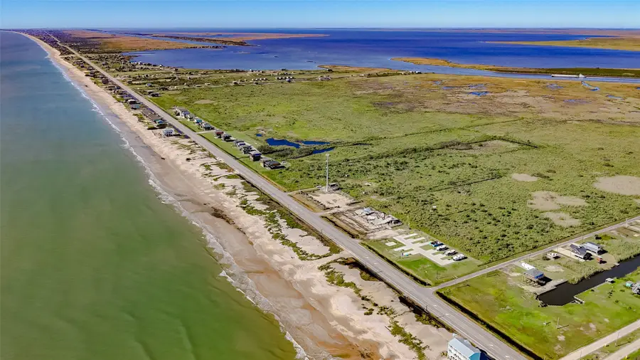 1023 Holden Street, Gilchrist, TX 77617 - Image #3