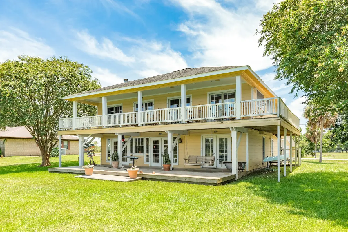 138 Vivian Street, Brazoria, TX 77422 - Image #1