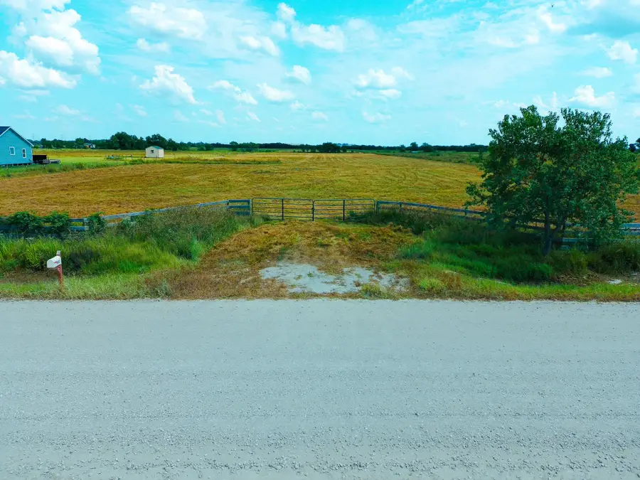 14727 Wolfgang Road, Guy, TX 77444 - Image #3