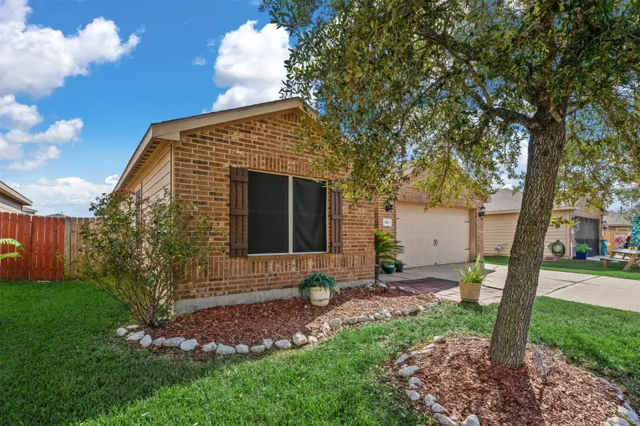 818 Marigold Road, Baytown, TX 77521 - Image #2