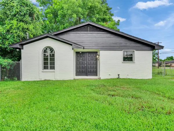502 N Oak Street, Texas City, TX 77591