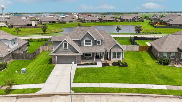 14407 Meadowlands Drive, Mont Belvieu, TX 77523