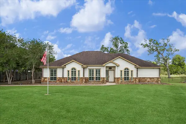 1091 Caney Trail Drive, Wharton, TX 77488