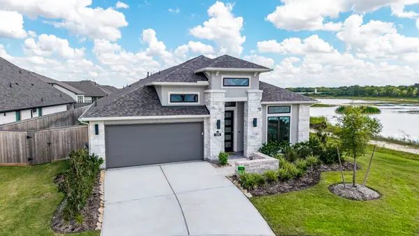 12202 Big Pine Creek Drive, Cypress, TX 77433