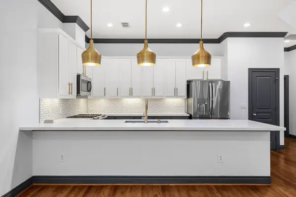 1119 Saint Charles Street, Houston, TX 77003