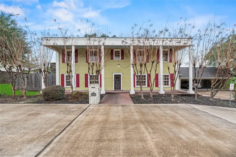 1106 Avenue O, Huntsville, TX 77340 - #2
