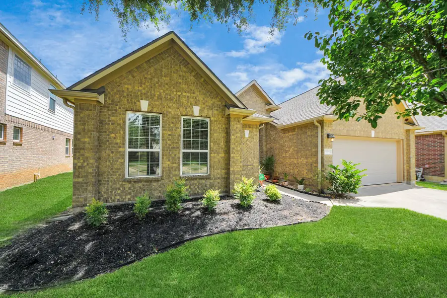 30041 Willow Walk Lane, Brookshire, TX 77423 - Image #3
