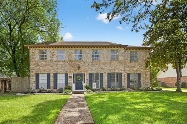 11103 Holly Springs Drive, Houston, TX 77042