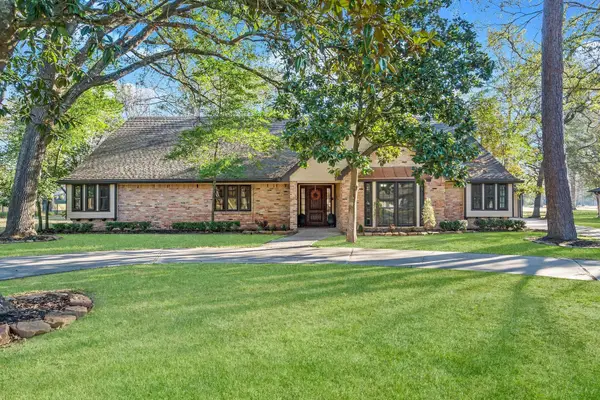 570 Roanoke Drive, Conroe, TX 77302