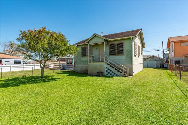 5621 Avenue Q 1/2, Galveston, TX 77551