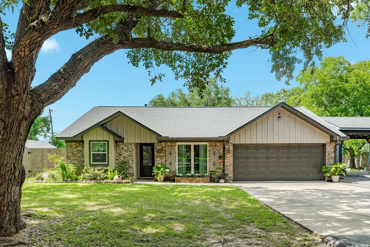 302 E Bronco Bend Street, Angleton, TX 77515 - #1