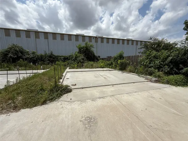 304 W Hamilton Street, Houston, TX 77076