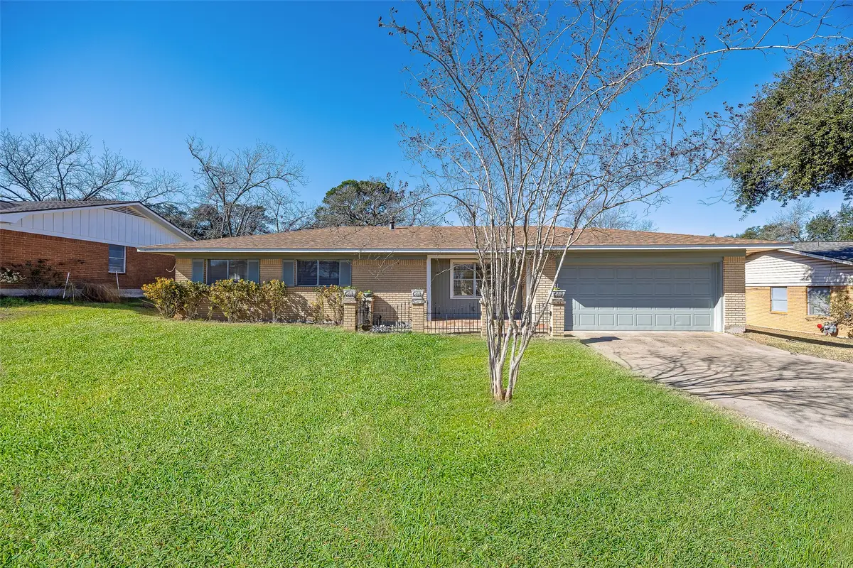 1404 Woodson Lane, Brenham, TX 77833 - Image #1