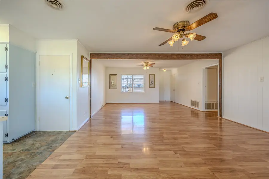 1404 Woodson Lane, Brenham, TX 77833 - Image #2