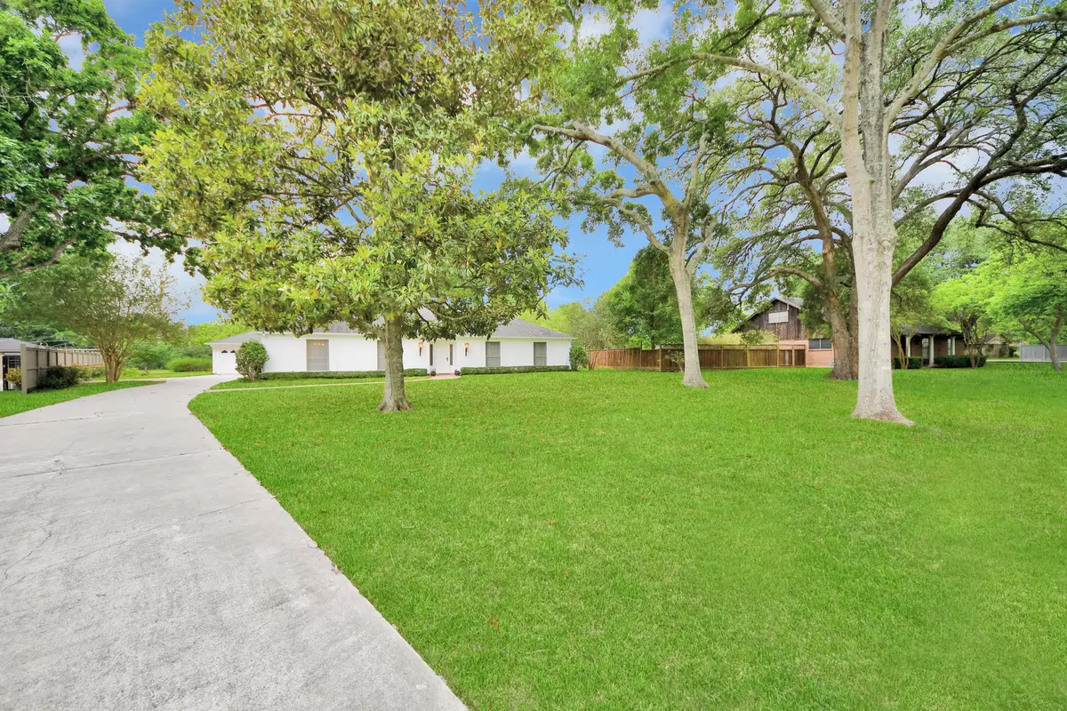 904 Victoria Drive, Richmond, TX 77469 - #1