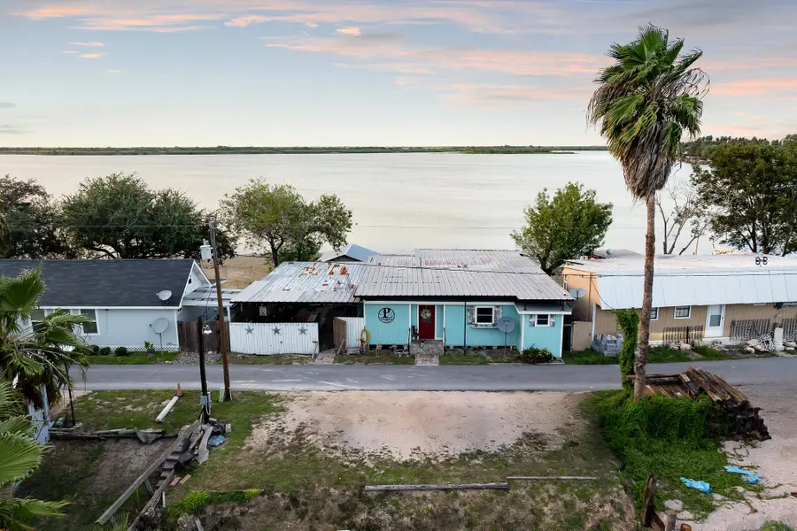 8526 Lago Vista Drive, Edcouch, TX 78538 - Image #3