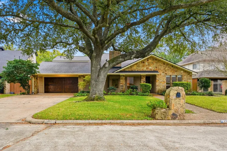 2914 Manila Ln, Houston, TX 77043 - Image #2