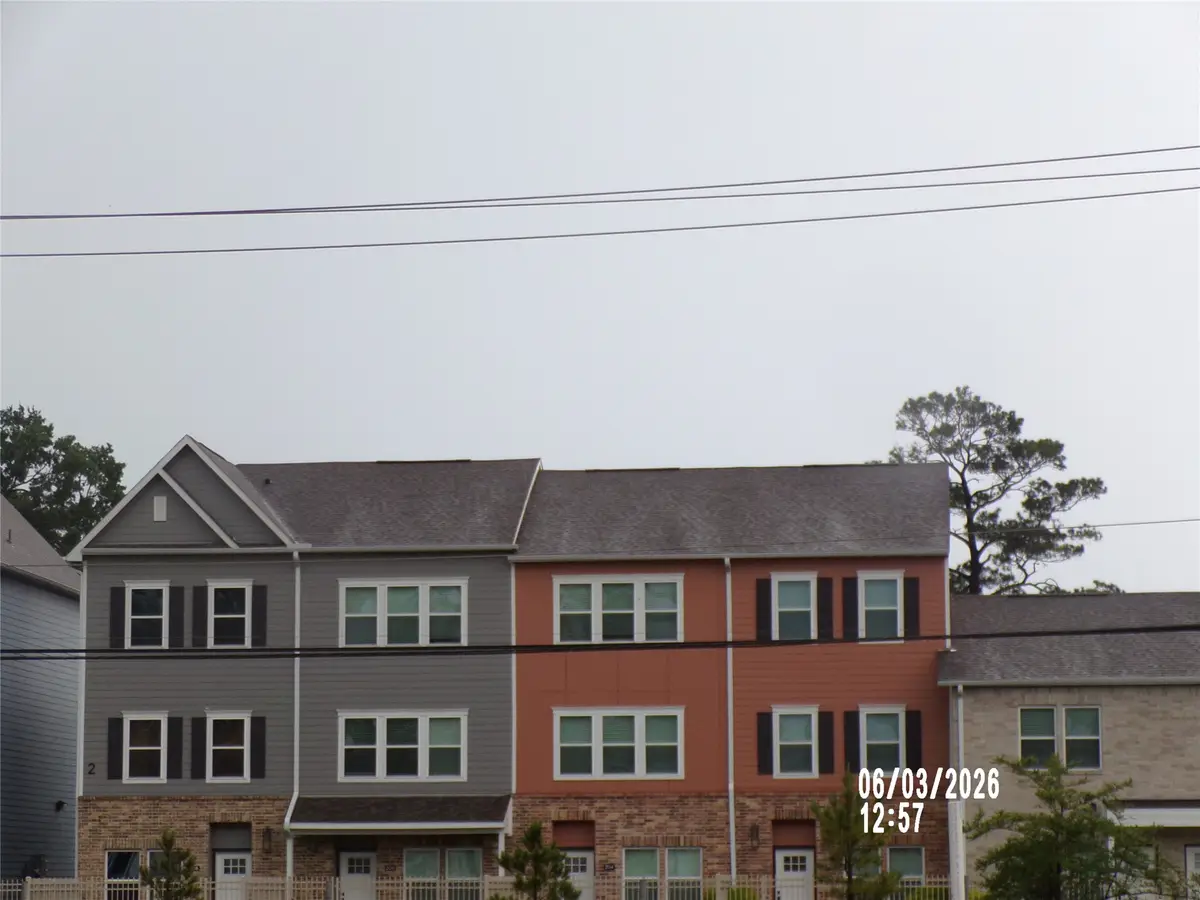 3238A,3238B Creekmont Dr, Houston, TX 77091 - #1