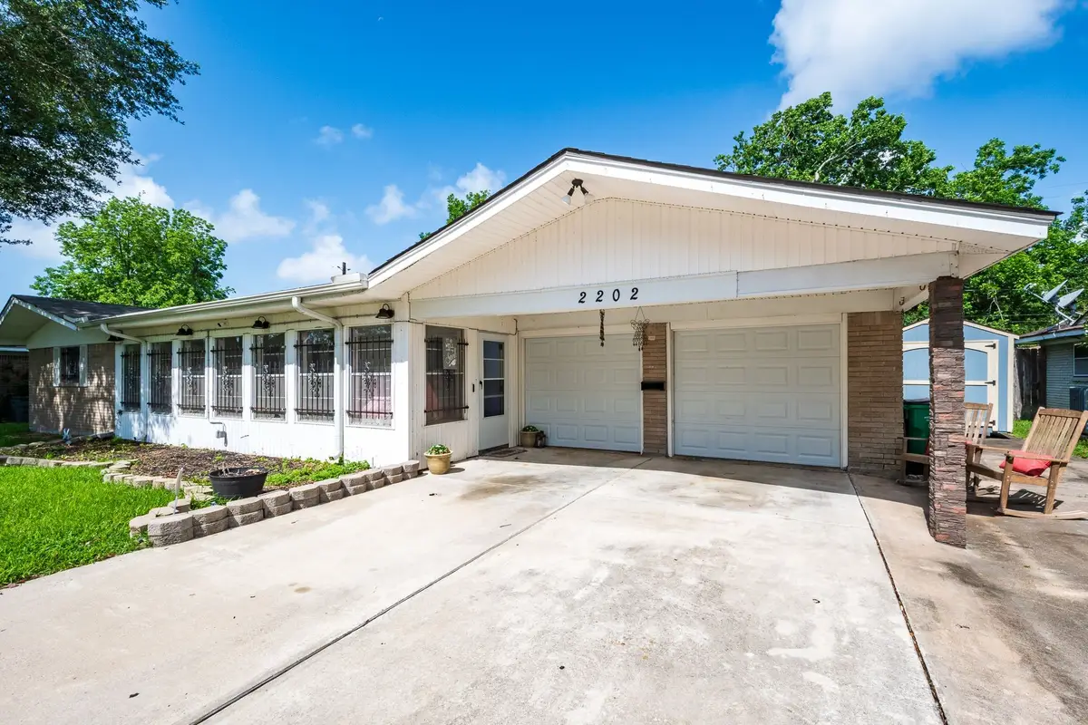 2202 French Place, Baytown, TX 77520 - #1