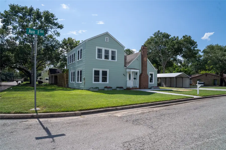 801 Avenue F, El Campo, TX 77437 - Image #2