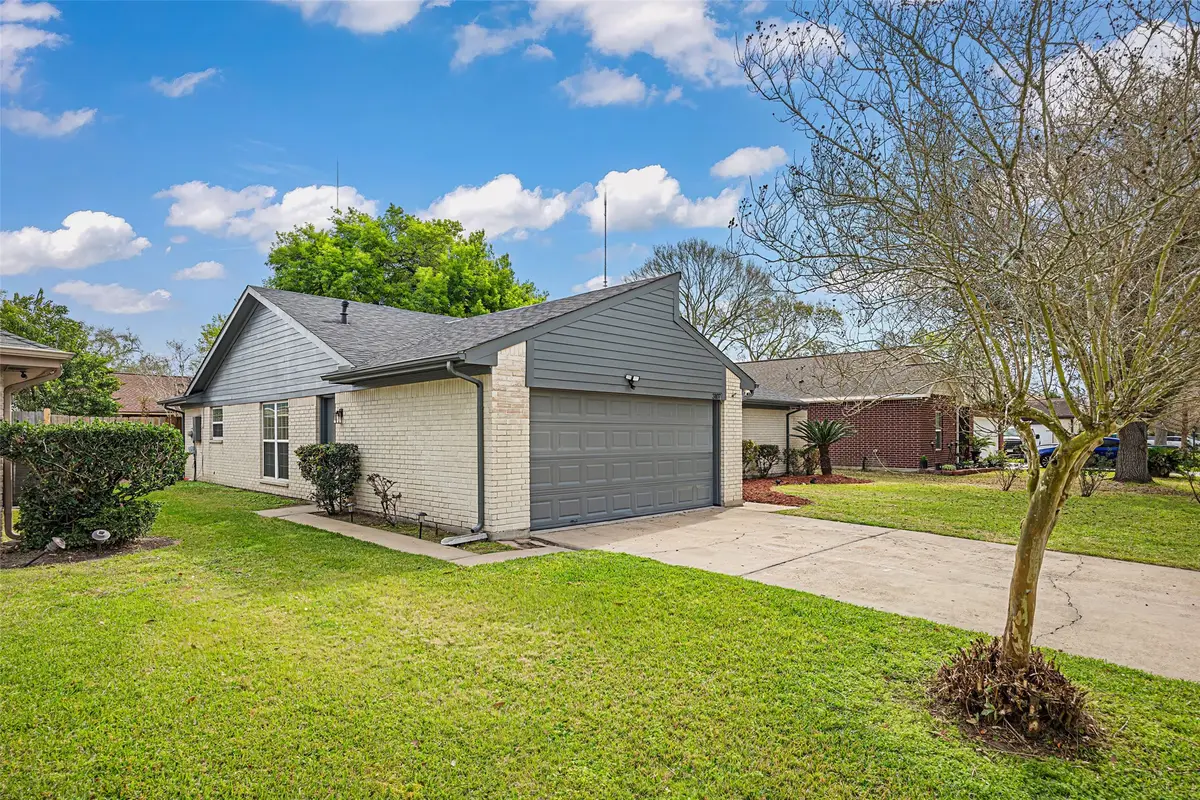 3107 Southern Hills Drive, Missouri City, TX 77459 - #1