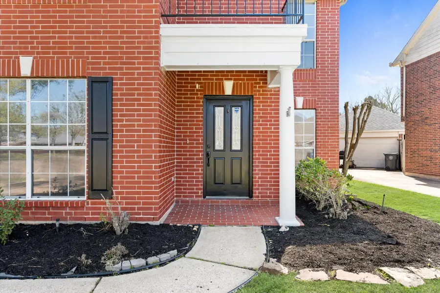 6506 Knoll Park Drive, Sugar Land, TX 77479 - Image #3