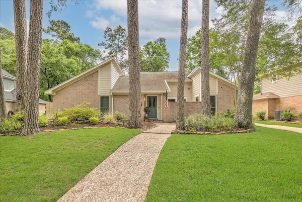 2046 Riverlawn Drive, Kingwood, TX 77339
