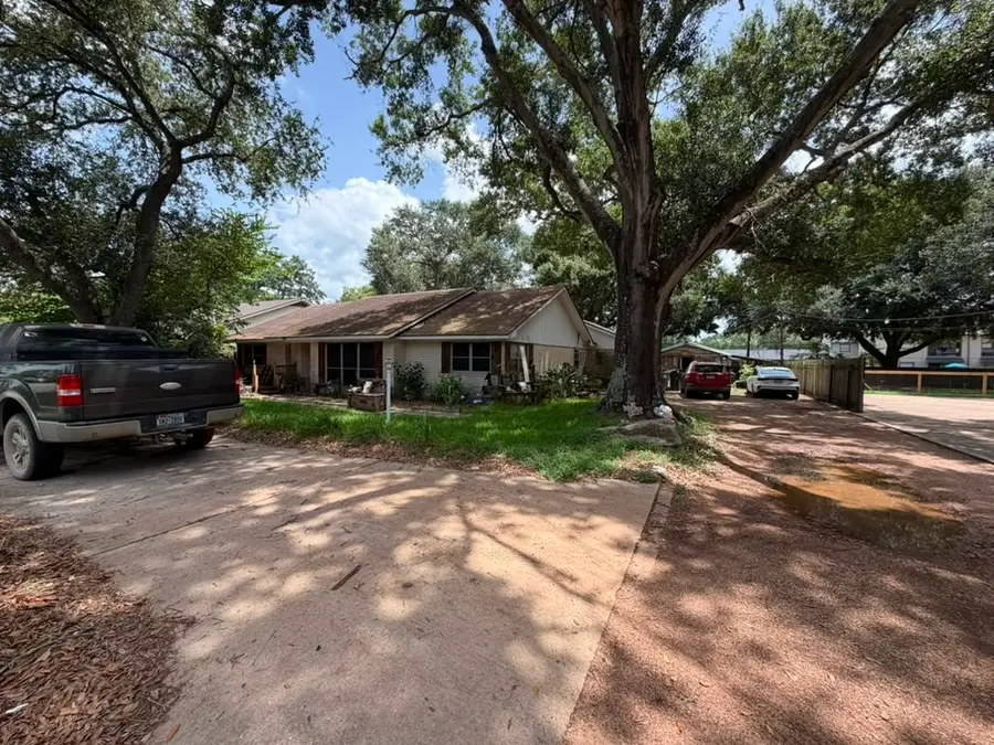 1111 N N Meyer St, Sealy, Tx 77474 Street, Sealy, TX 77474 - #3