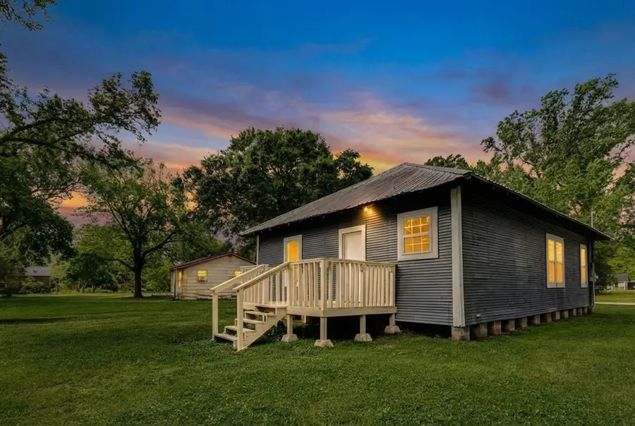 215 Clarence Street, Dayton, TX 77535 - #3