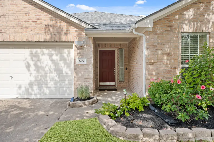 699 Rachel Street, Alvin, TX 77511 - Image #3