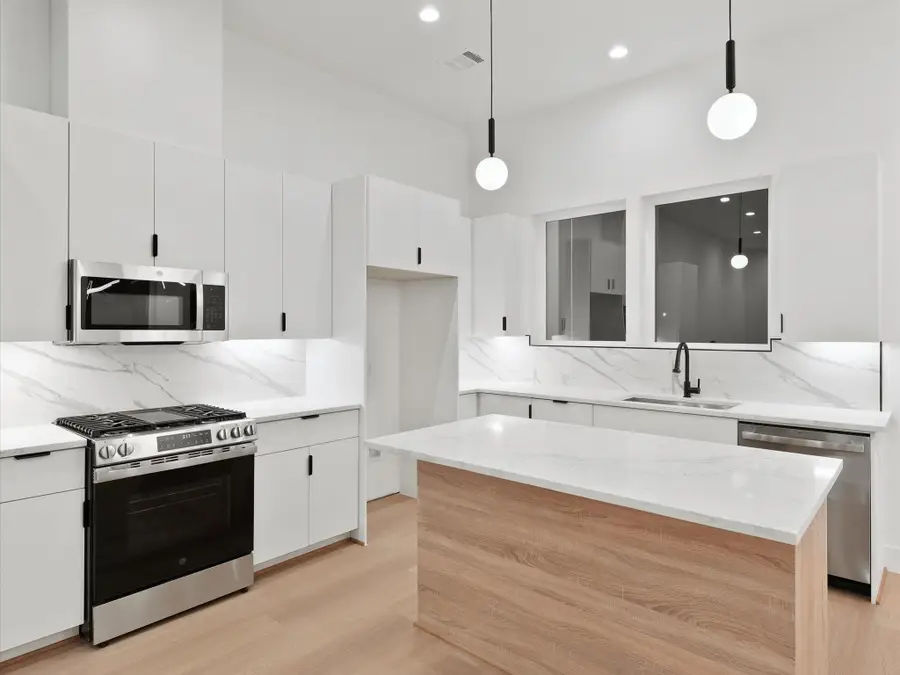 6621 Katarani Drive, Houston, TX 77091 - #3