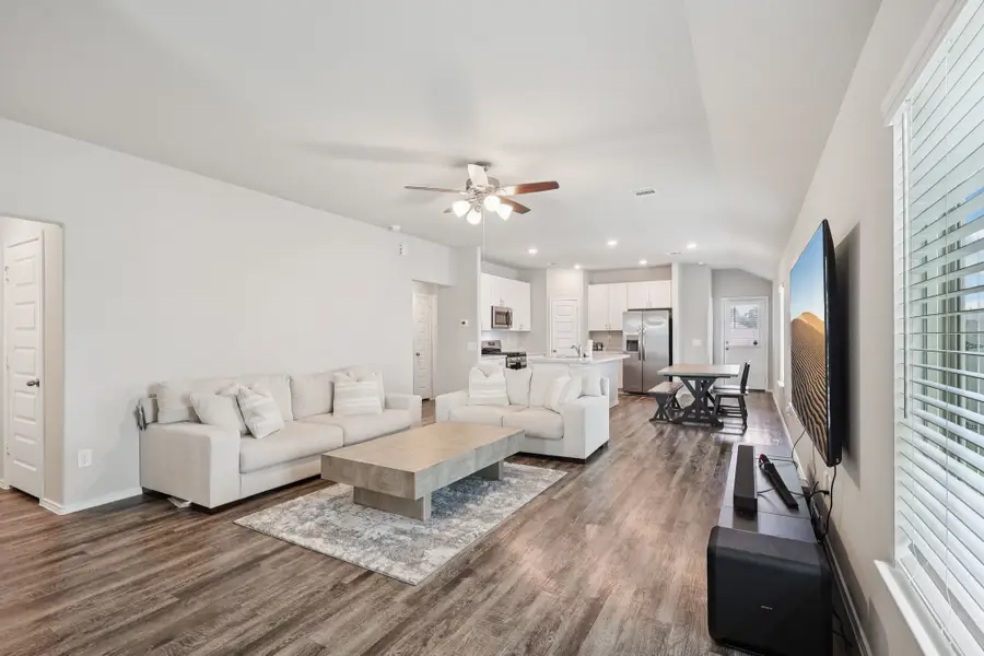 10707 Bird Of Paradise Lane, Houston, TX 77016 - Image #2