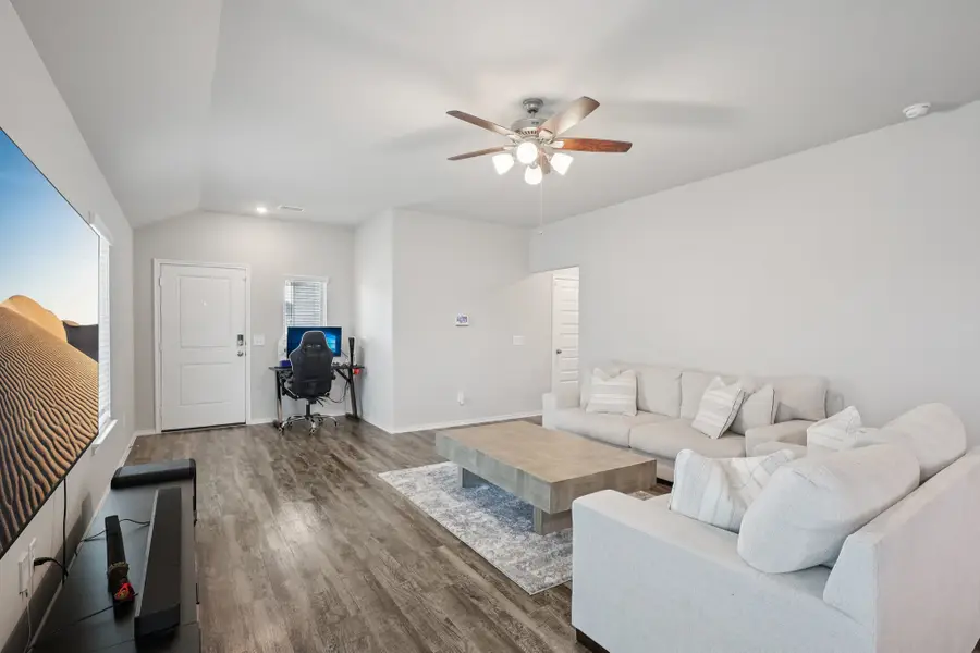 10707 Bird Of Paradise Lane, Houston, TX 77016 - Image #3