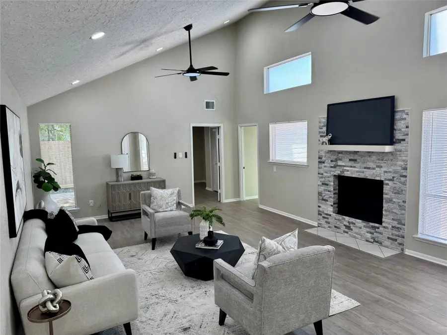4231 Meadowbank Drive, Seabrook, TX 77586 - #3