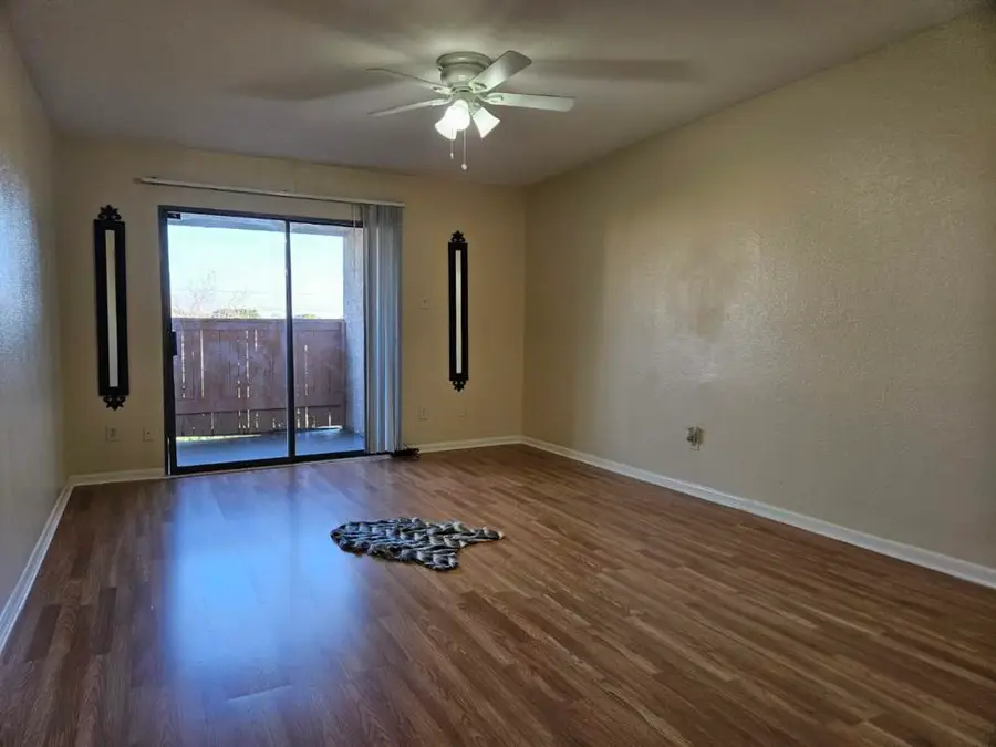8433 Hearth Drive #38, Houston, TX 77054 - Image #2