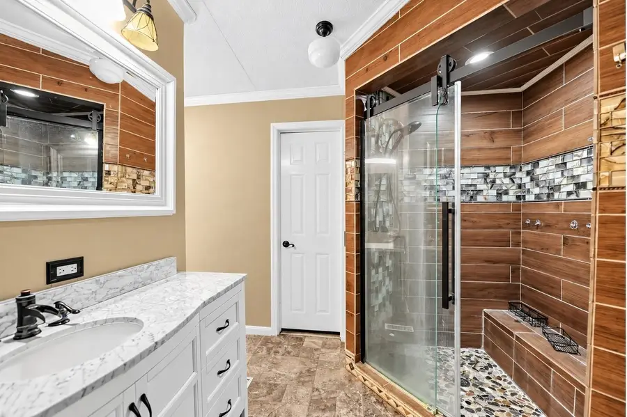 104 Lone Oak Circle, Bastrop, TX 78602 - #2