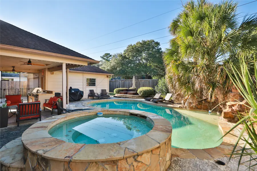 6726 Seinfeld Court, Houston, TX 77069 - Image #2