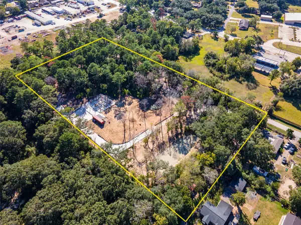 225 Foster Street, Alvin, TX 77511