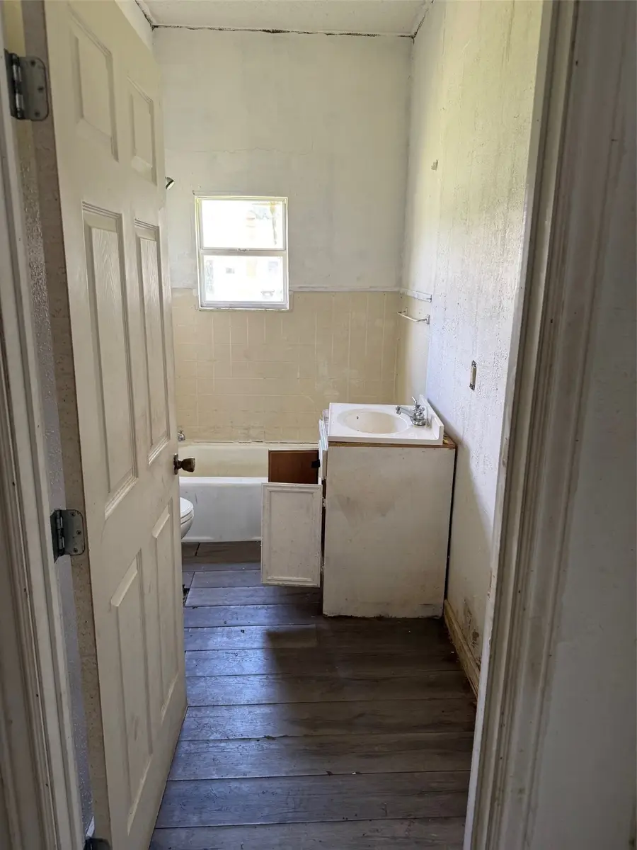 1235 Dequeen Boulevard, Port Arthur, TX 77640 - Image #3