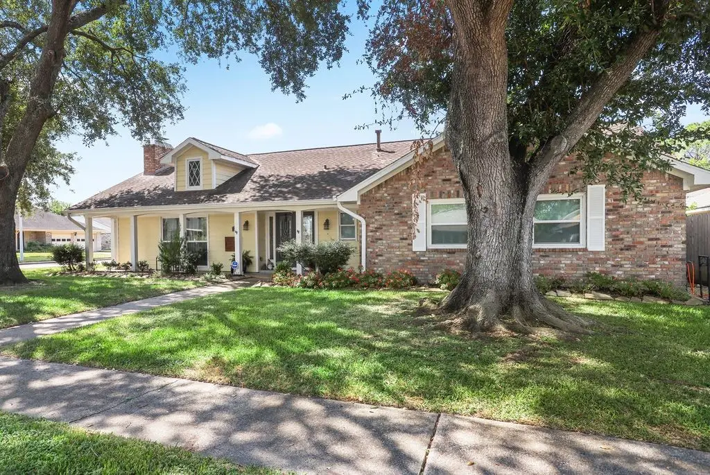 2718 Lufkin Lane, Deer Park, TX 77536 - Image #1