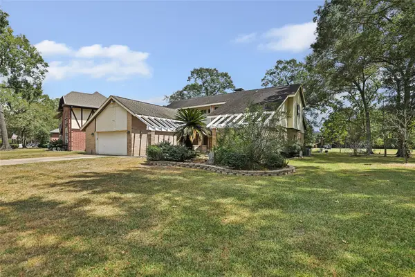 16142 Sea Palms Drive, Crosby, TX 77532