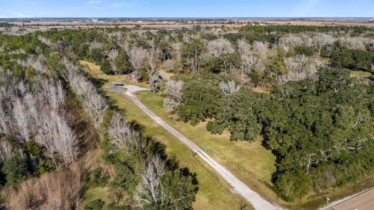 33349 Interstate 10, Anahuac, TX 77514 - Image #1