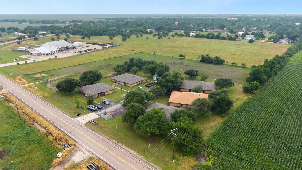 175 Loop 265, Rosebud, TX 76570 - #1