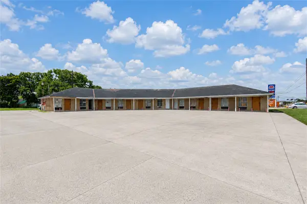 4602 Avenue H, Rosenberg, TX 77471