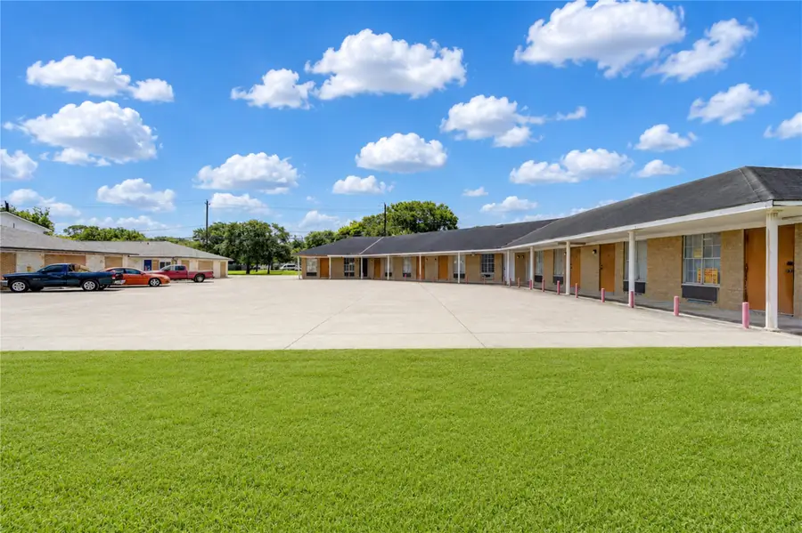 4602 Avenue H, Rosenberg, TX 77471 - #3