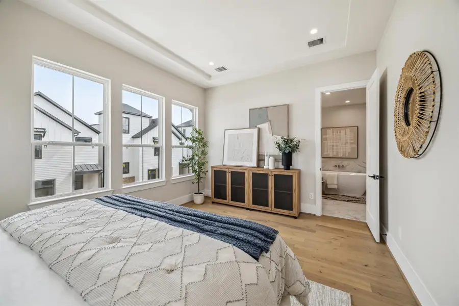 2210 Dennis Street, Houston, TX 77004 - #2